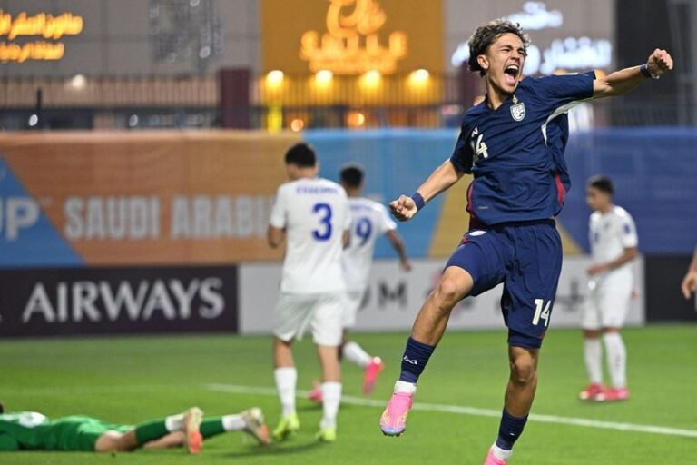 Gocek Sana-Sini! Striker Manchester United Cetak Gol Aduhai untuk Thailand di Piala Asia U-17 2025