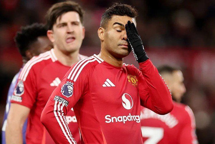 Menerka Nasib Casemiro di Manchester United : Dipertahankan Atau Di Lepas ?