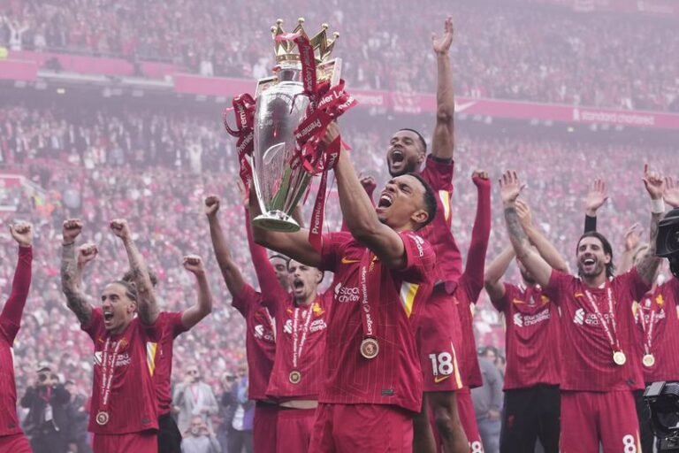 Rio Ferdinand Sebut Hanya Dua Klub yang Punya Kans Juara EPL Musim Depan