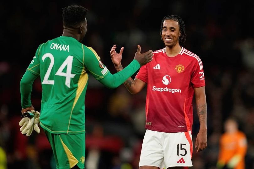 Leny Yoro Tegaskan Komitmennya untuk Manchester United