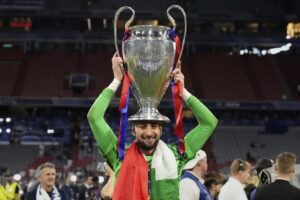 Upgrade Kiper! Manchester United Bakal Datangkan Gianluigi Donnarumma dari PSG